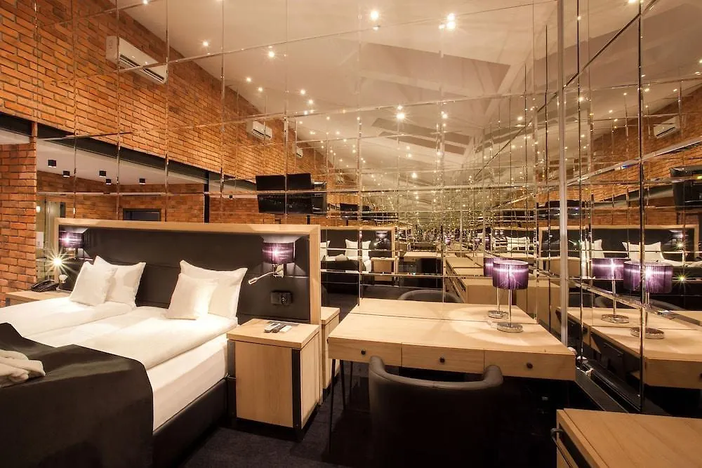 Hotel Betmanowska Main Square Residence Adults Only Krakow 4*,